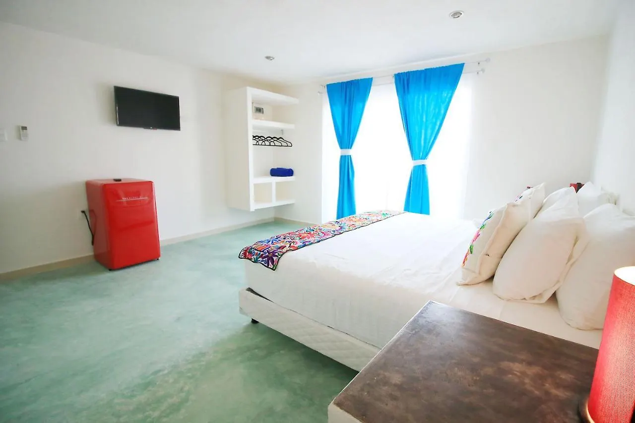 Tres Mentiras Boutique Hotel Oaxaca Isla Mujeres 4*,