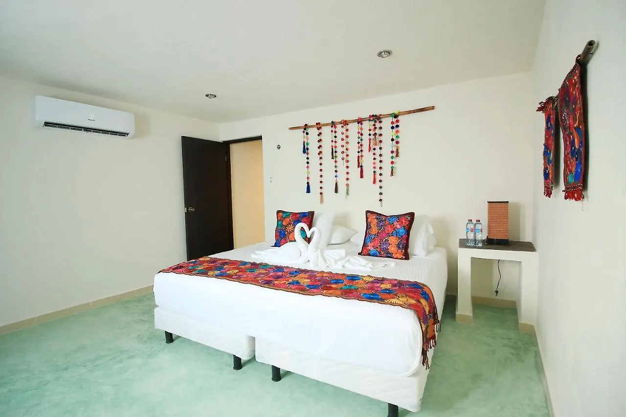 Tres Mentiras Boutique Hotel Oaxaca Isla Mujeres 4*,